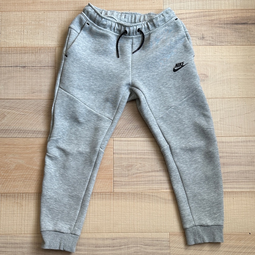 Nike Tech Joggers